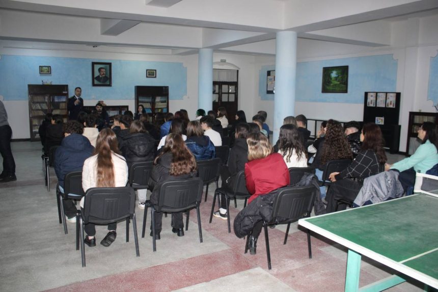 Elevi din Targoviste confruntati cu realitatea detentionii la Penitenciarul Margineni