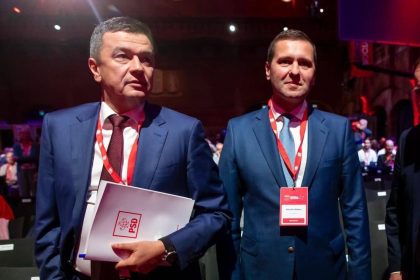 Liderii PSD se afla la Targoviste pentru consultari referitoare la guvernare