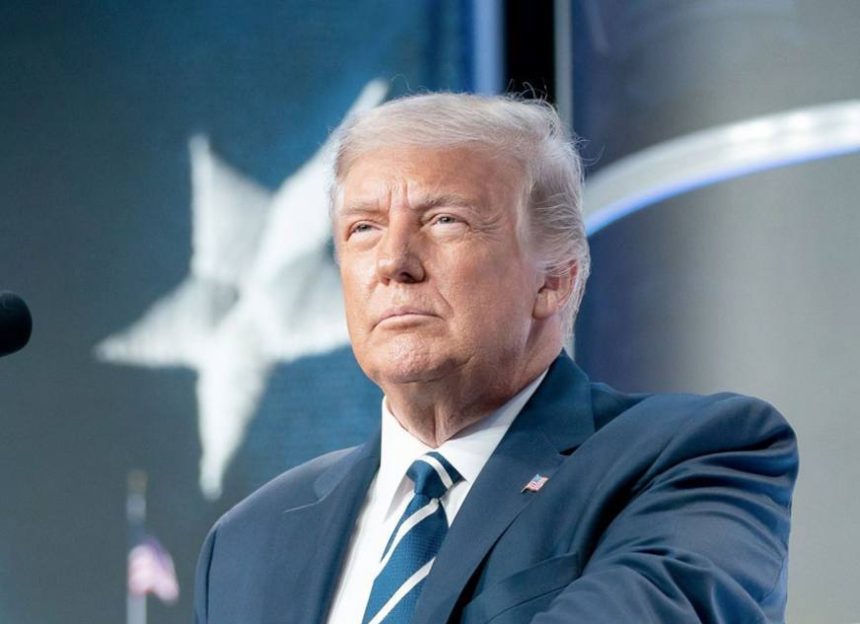 Trump cere Marii Britanii si altor tari sa si procure singure petrolul din Stramtoarea Hormuz