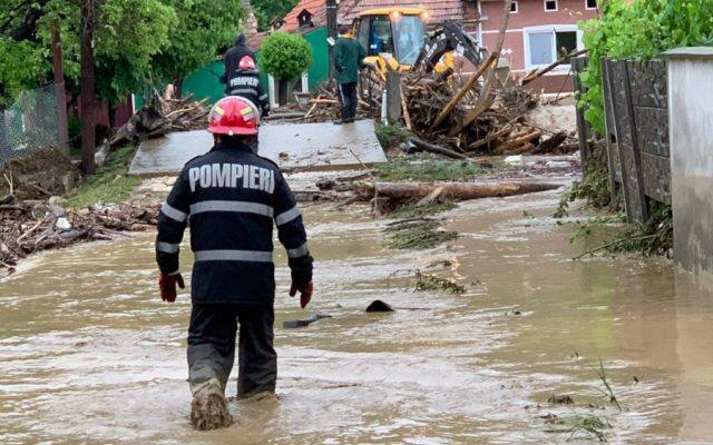cod galben de inundatii pentru rauuri in 16 judece printre care si dambovita