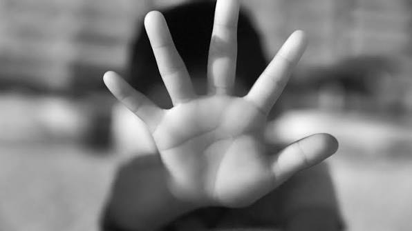lege agresorii sexuali condamnati interzisi sa lucreze sau sa faca voluntariat in scoli spitale centre de ingrijire si centre sportive