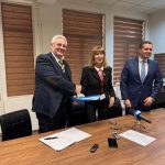 ADR Sud Muntenia isi continua investitiile in judetul Dambovita Alte 9 contracte in valoare de peste 229 milioane lei semnate astazi