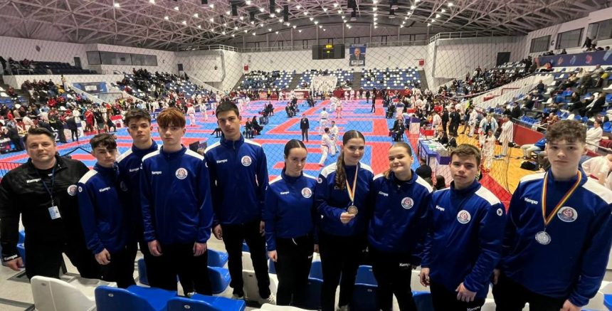 Argint si bronz pentru sportivii de la CS Targoviste la Campionatul National de Karate Interstiluri
