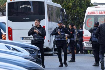 Atac armat cu multiple victime la consulatul israelian din Istanbul