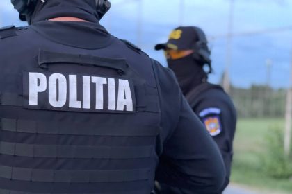 BUCASANI PERCHEZITII IN DOSAR PENAL PENTRU NERESPECTAREA REGIMULUI ARMELOR SI MUNITIILOR