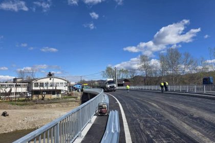 Corneliu Stefan Podul de la Pucioasa este aproape gata iar traficul va fi reluat in curand