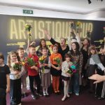 Cursantii din Hodoronktronk s World Targoviste au obtinut medalii la Artistique Cup intr un adevrat maraton al talentului