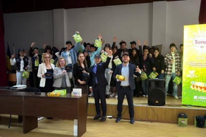 Inva de la antreprenori a ajuns la Titu Elevii de la I C Vissarion au avut un dialog cu reprezentantii Toneli