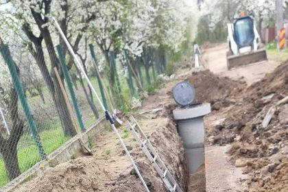La Nucet au inceput lucrarile pentru sistemul de canalizare o investitie importanta in infrastructura utilitatilor