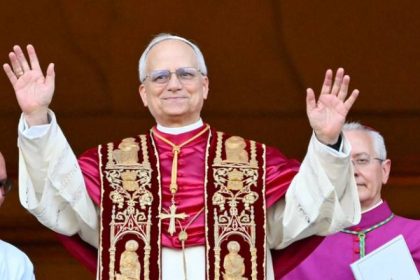 Papa Leon al XIV lea Iubirea a triumfat Cei care au arme sa le depuna