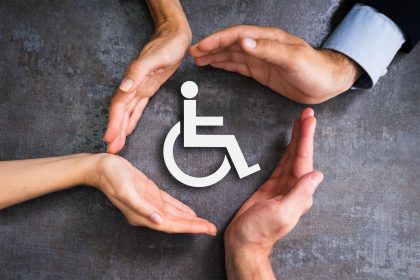 Persoanele cu handicap grav din Gaesti isi vor primi drepturile anticipat inainte de Paste
