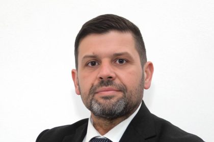 Prefectul judeului Dambovita Marrian Tanase si a dat demisia din functie