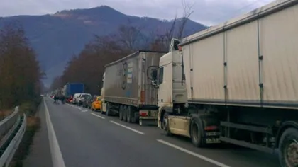 Restrictii de circulatie pentru camioane de Paste pe Autostrada Soarelui si pe alte drumuri nationale