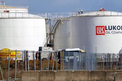 Romania a obtinut o derogare pentru a reda in functiune rafinaria Petrotel Lukoil