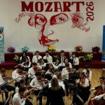 Scena Liceului Balasa Doamna sub semnul lui Mozart A inceput cea de a XXIX a editie a concursului national