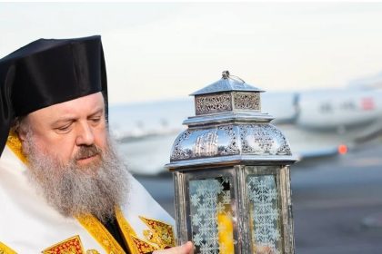 Sfanta Lumina va fi adusa in Romania printr o cursa speciala