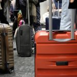 Retea de 16 persoane care fura bunuri de valoare din bagajele calatorilor unei companii aeriene la Aeroportul Otopeni