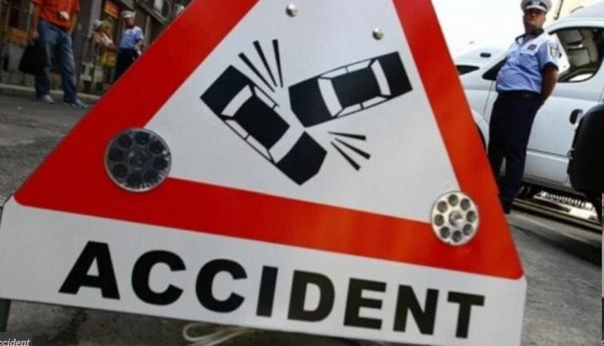 ACCIDENT RUTIER IN RACOVITA CINCI PERSOANE AU BOXT RANITE