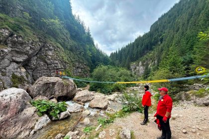 Accesul la Lacul Scropoasa si Cascada 7 Izvoare a fost reluat Podul din zona Zanoaga a fost reparat