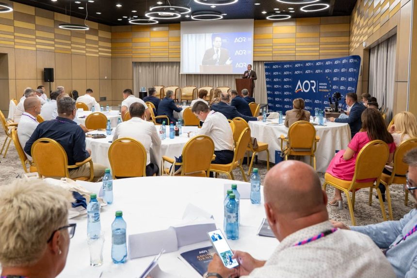 Alexandru Iorga a fi primar nu inseamna doar sa solutionezi problemele actuale ci sa te pregatesti pentru viitor sa cauti constant oportunitati si sa te zbati pentru fiecare proiect