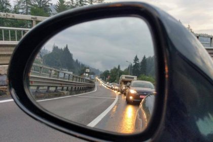 Atentie soferi Accident grav pe DN 6 si lucrari pe mai multe drumuri din tara Politia recomanda precautie