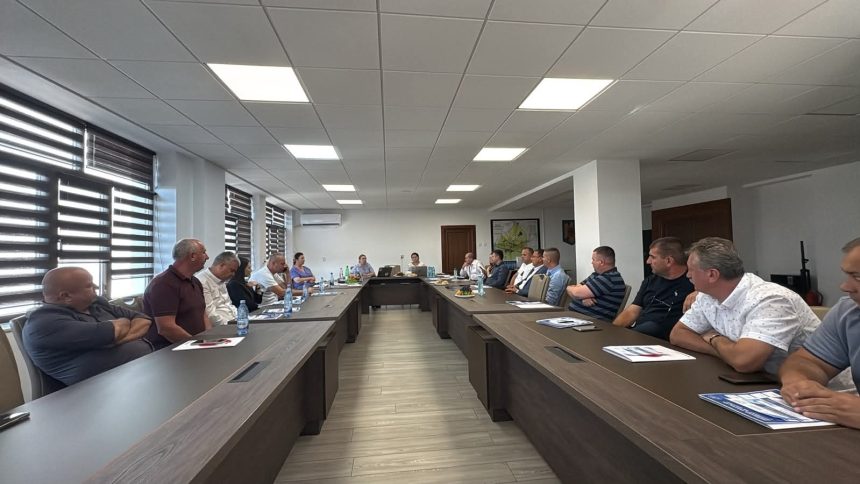 Campania Antreprenor in Dambovita a ajuns la Gaesti unde s au discutat si actualizarea codurilor CAEN