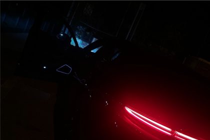 Cezar Guna lanseaza Ochi de Panamera un nou single cu un vibe lent si o atmosfera seducatoare