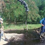Conducta sparta la un parc petrolier din Dambovita Aproximativ 300 de litri de titei sau varsat pe sol