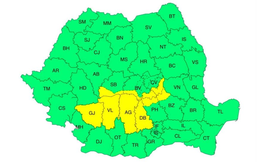 Dupa canicula se apropie furtunile Cod galben de instabilitate atmosferica in judetul Dambovita