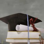 Elevii din Moroeni care au obtinut medii de peste 8 la Bacalaureat vor fi recompensati de administratia locala
