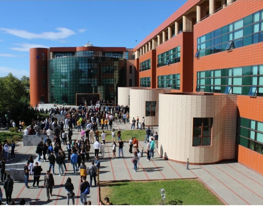 FACULTATEA DE INGINERIE A MATERIALOR SI MECANICA A UNIVERSITATII VALAHIA DIN TARGOVISTE INSCRIERI PENTRU ADMITEREA DIN SEPTEMBRIE