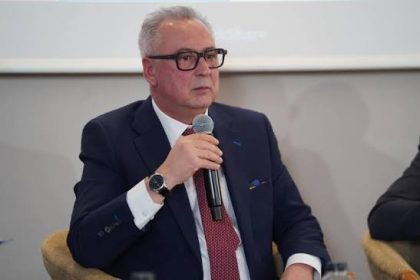 Fost director al Autoritatii Vamale Romane trimis in judecata pentru fals intelectual
