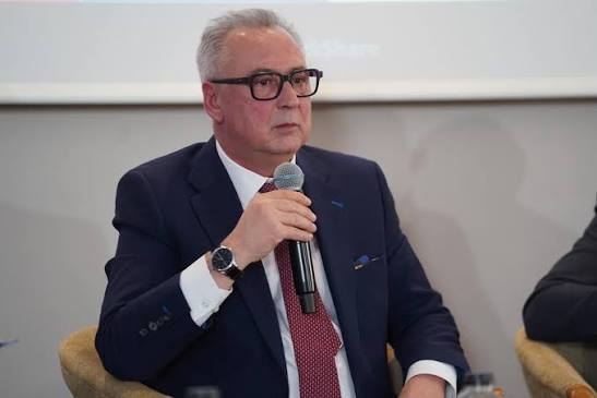 Fost director al Autoritatii Vamale Romane trimis in judecata pentru fals intelectual