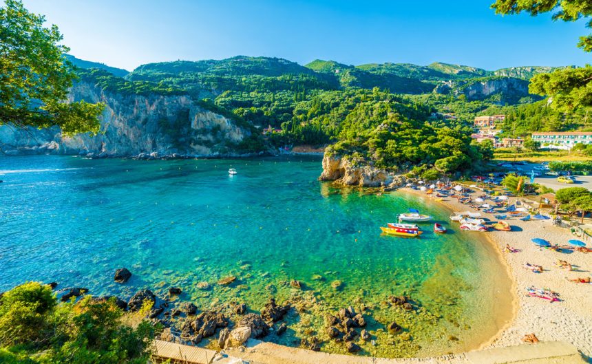 Grecia in septembrie vacanta continua dupa disparitia aglomeratiei de vara