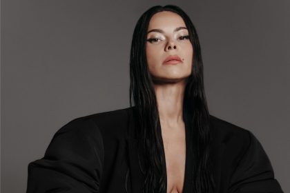 INNA stabileste un nou record international a zecea melodie a artistei depaseste 100 de milioane de ascultari pe Spotify