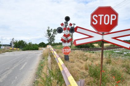 Inchiderea temporara a trecerii la nivel cu calea ferata din zona Merii Soferii sunt redirectionati pe rute alternative