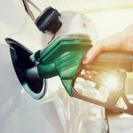 Nicusor Dan a semnat legea pentru declararea starii de criza pe piata produselor petroliere