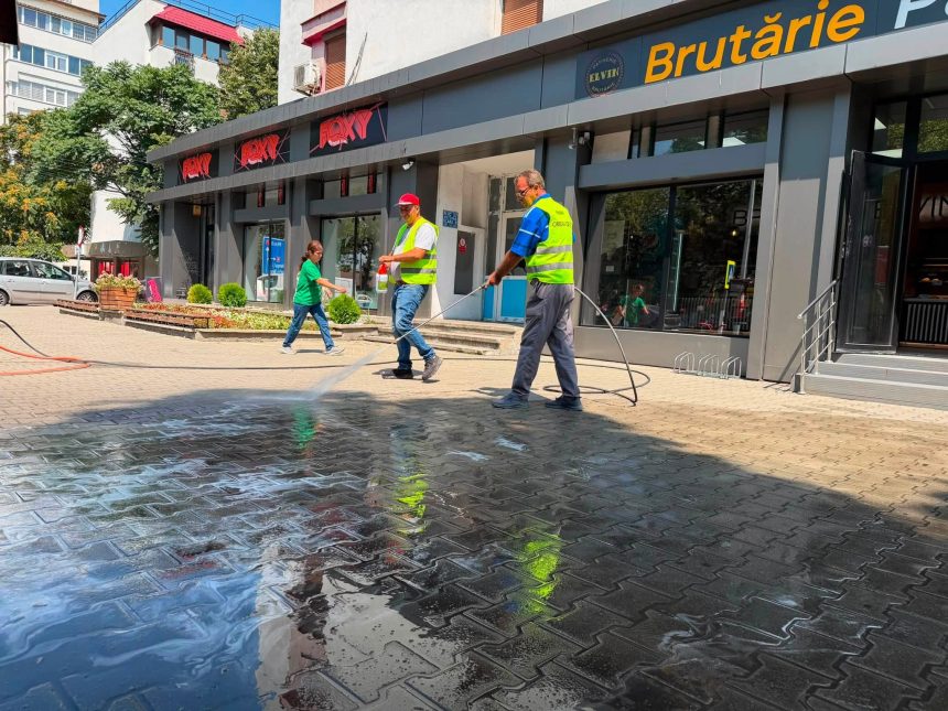 Noi lucrari de reparatie si intretinere pe strazile din Gaesti