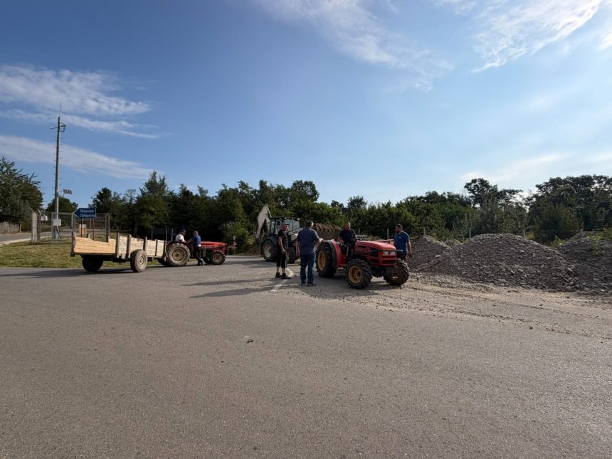 Primaria si cetatenii au colaborat la repararea mai multor drumuri din Candestii