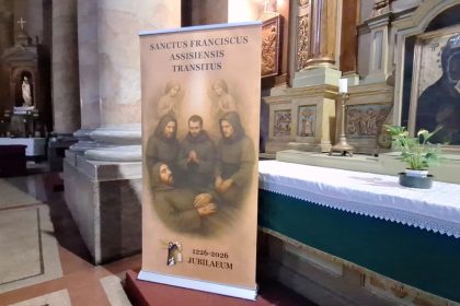 Relicva Sfantului Francisc de Assisi a sosit pentru prima data in Romania