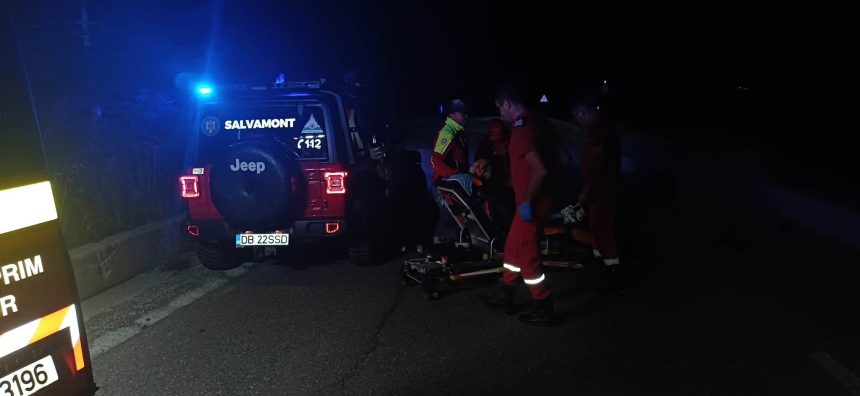 Salvamontistii din Dambovita au intervenit pentru a salva un turist accidentat in zona Padina