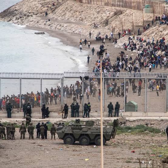 Spania anunta ca majoritatea celor care au intrat ilegal in Ceuta s au intors sau au fost repatriati in Maroc