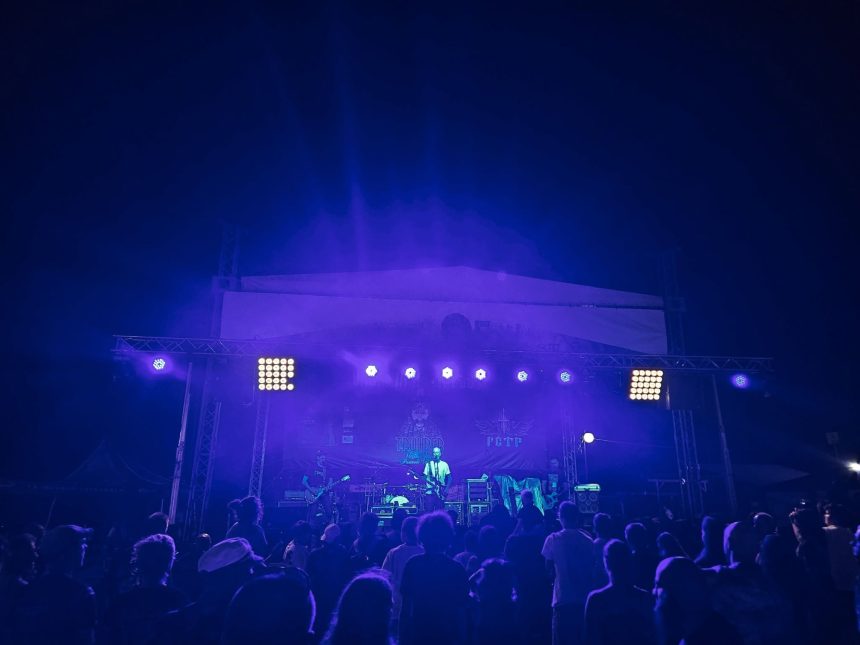 Valahia Rock Fest si a finalizat a doua editie la Pucioasa O comunitate incepe sa se contureze in jurul rockului