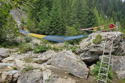acces interzis spre lacul scropoasa si cascada 7 izvoare salvamont dambovita indeamna turistii sa fie atenti