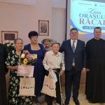 cu ocazia zilei orasului racari comunitatea a fost sub lumina reflectoarelor elevi profesori seniori si persoane dedicate recompensate pentru contributiile lor