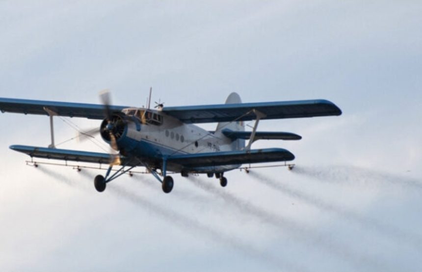 in municipiul targoviste se va desfasura a doua actiune de combatere a insectelor prin pulverizare aeriana