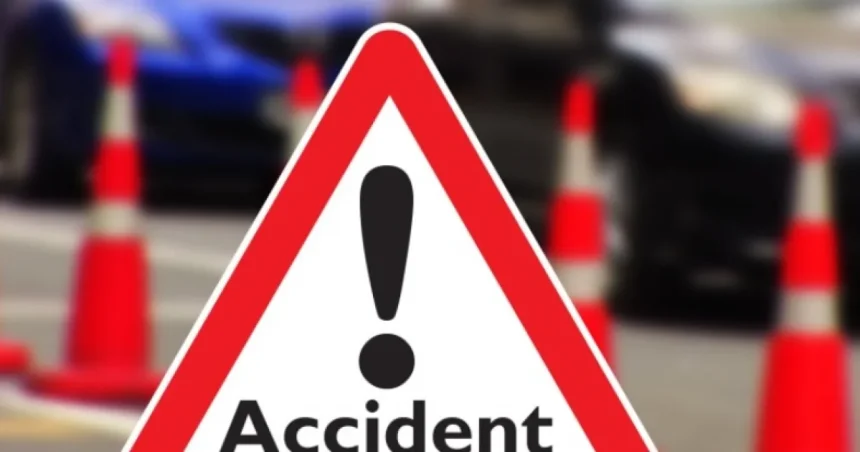 Accident rutier în comuna Răzvad: un șofer a intrat cu mașina într-un gard