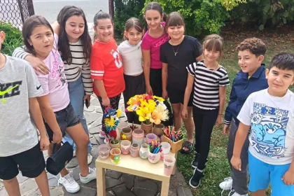 Atelier de reciclare pentru copiii din Gura Ocniței, la Biblioteca Adânca