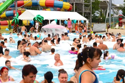 Final de sezon la ștrandul Complexului Turistic de Natație din Târgoviște