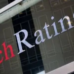 Fitch avertizează România de riscul retrogradării la „junk” pe fondul crizei politice